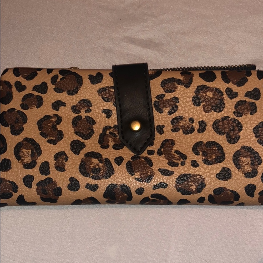 Cheetah Fossil Wallet